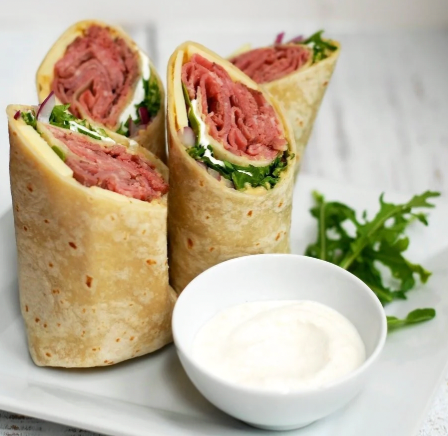 Toasted roast beef wrap with horseradish crema (NEW)