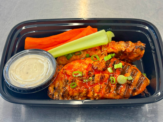 Grilled buffalo chicken tenders with fresh veggies & low fat ranch