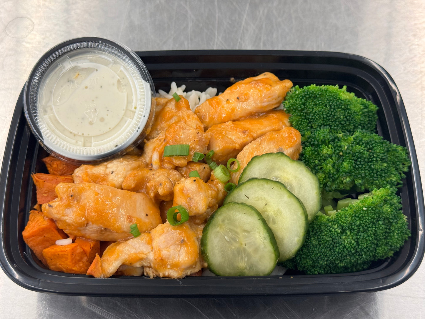 Hot honey chicken bowl with low fat ranch dressing (gluten-free)